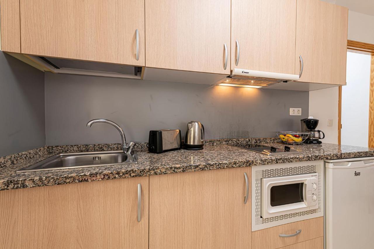 Apartamentos En El Centro De Los Cristianos 阿罗纳 外观 照片