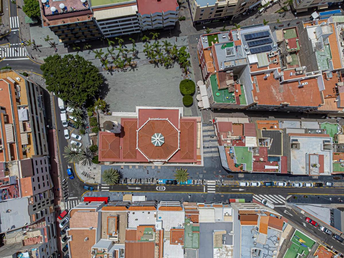 Apartamentos En El Centro De Los Cristianos 阿罗纳 外观 照片