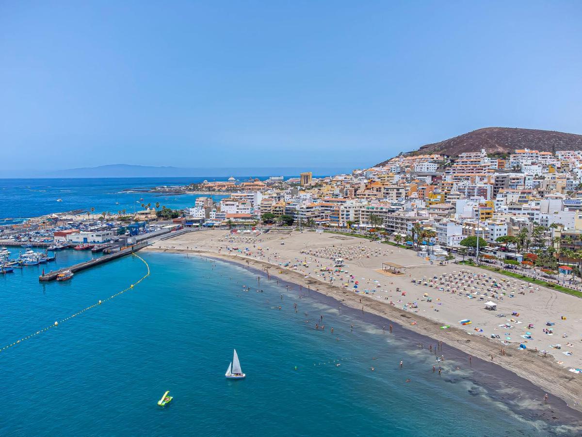 Apartamentos En El Centro De Los Cristianos 阿罗纳 外观 照片