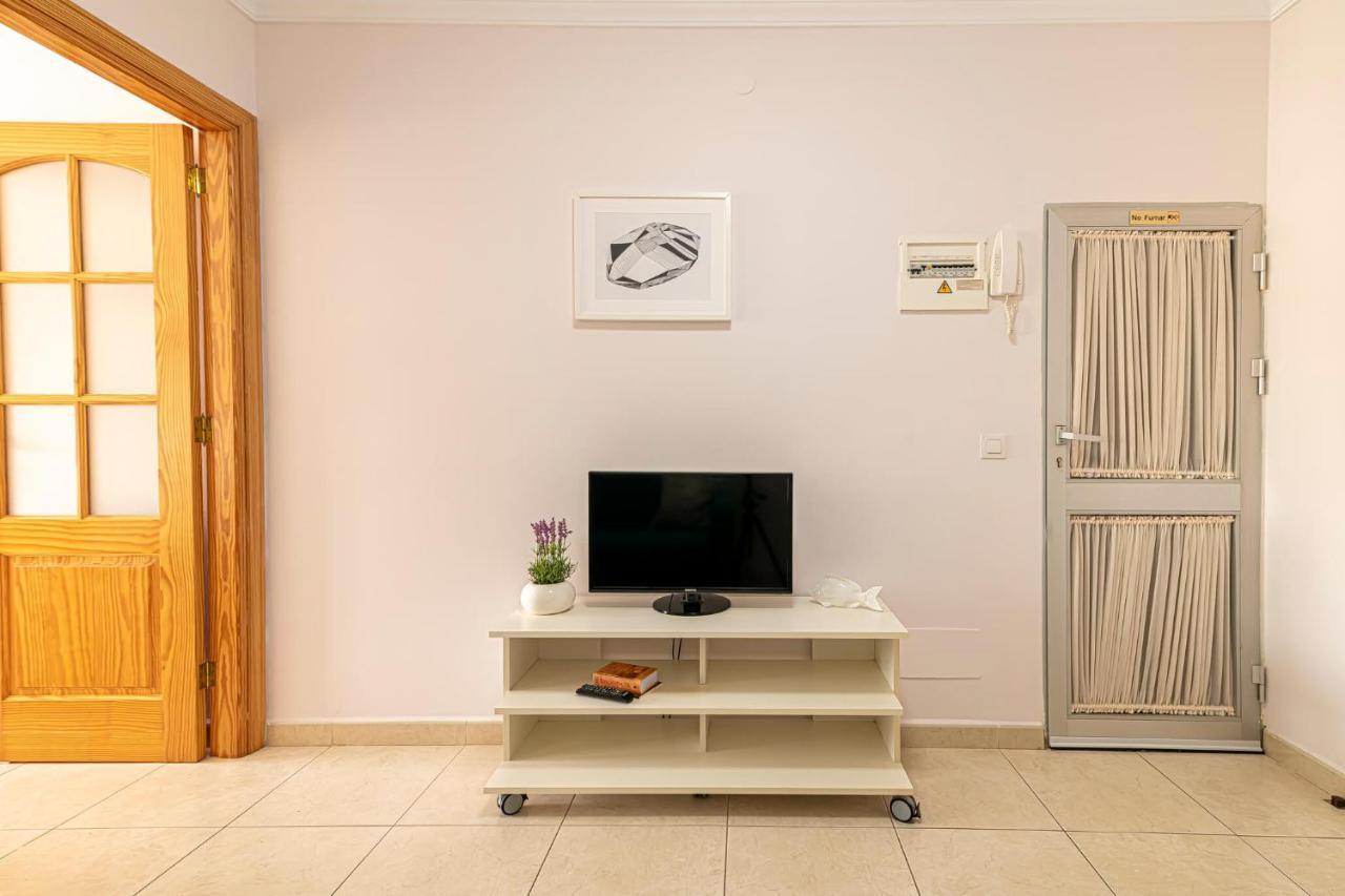 Apartamentos En El Centro De Los Cristianos 阿罗纳 外观 照片