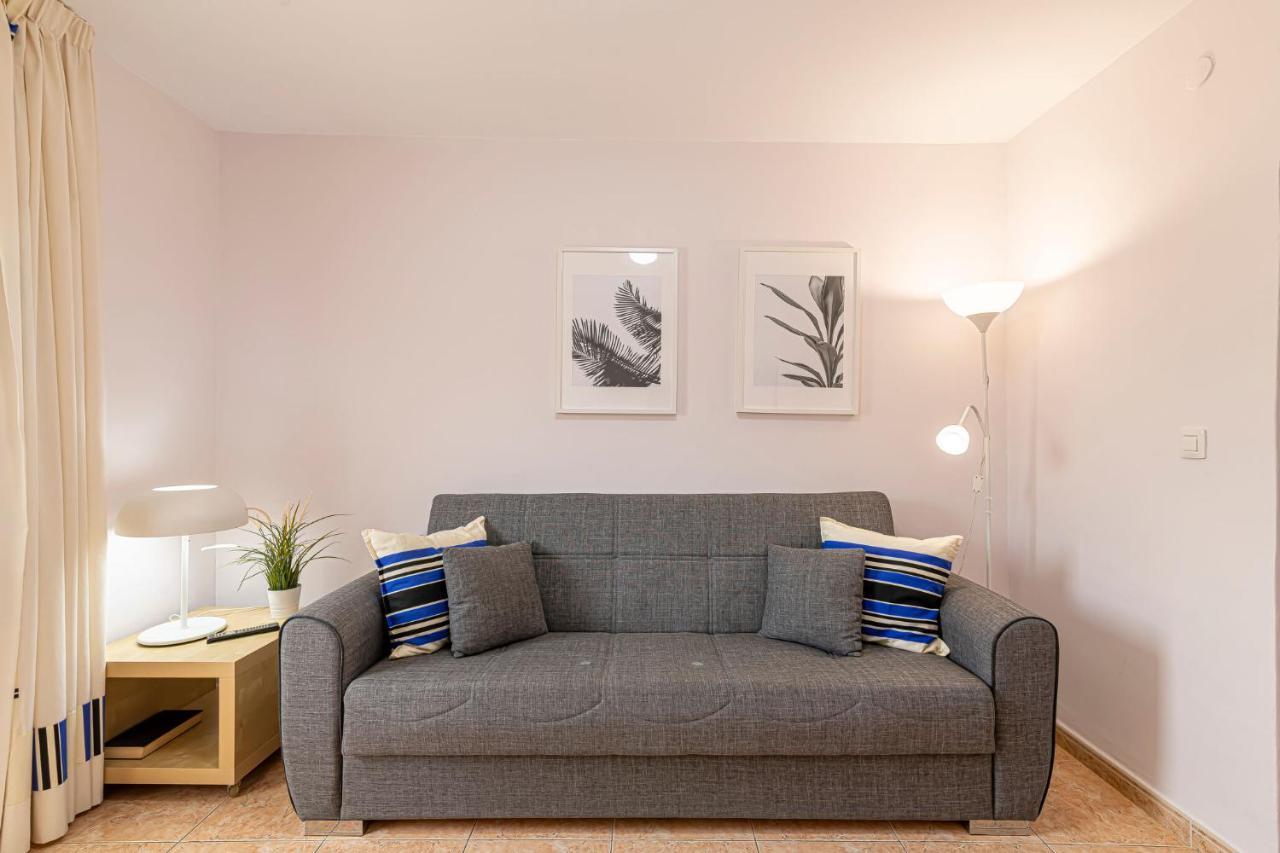 Apartamentos En El Centro De Los Cristianos 阿罗纳 外观 照片