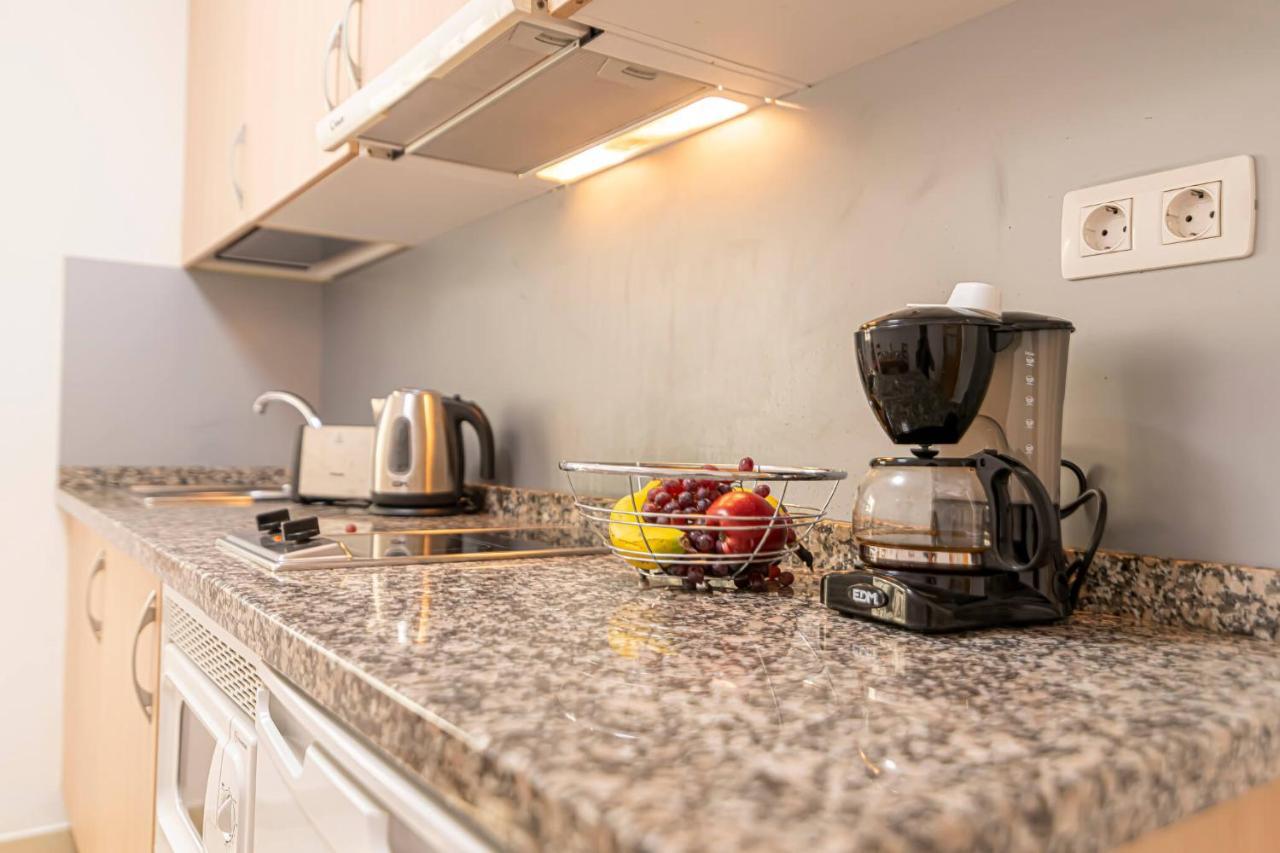 Apartamentos En El Centro De Los Cristianos 阿罗纳 外观 照片
