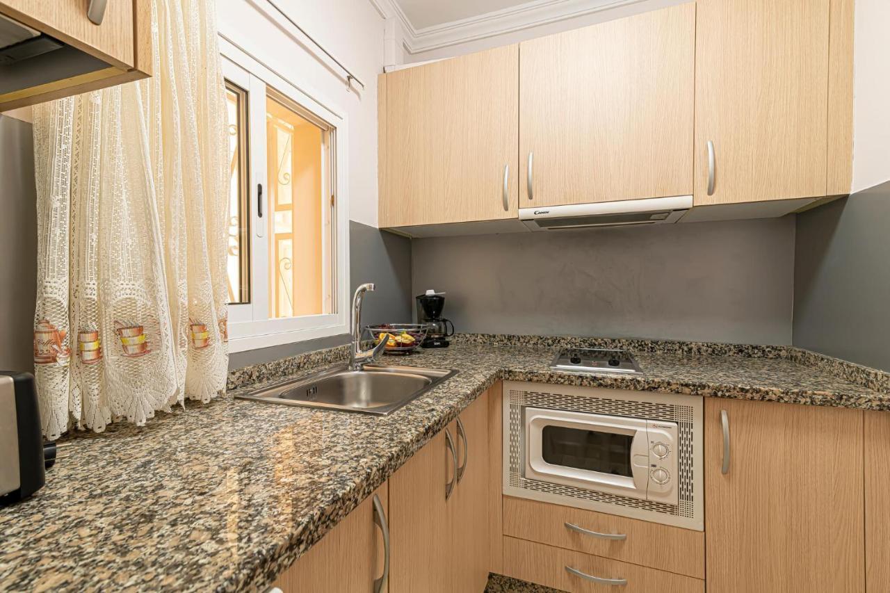 Apartamentos En El Centro De Los Cristianos 阿罗纳 外观 照片