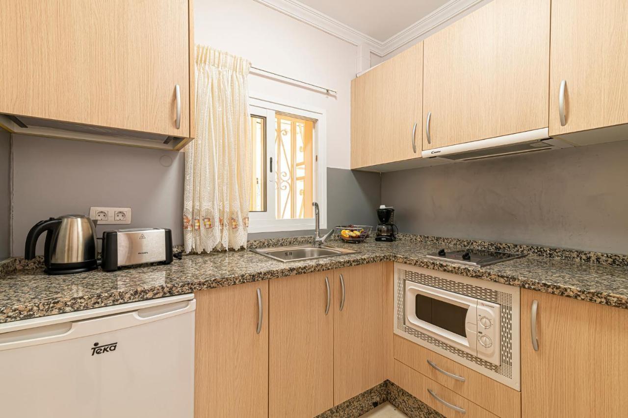 Apartamentos En El Centro De Los Cristianos 阿罗纳 外观 照片