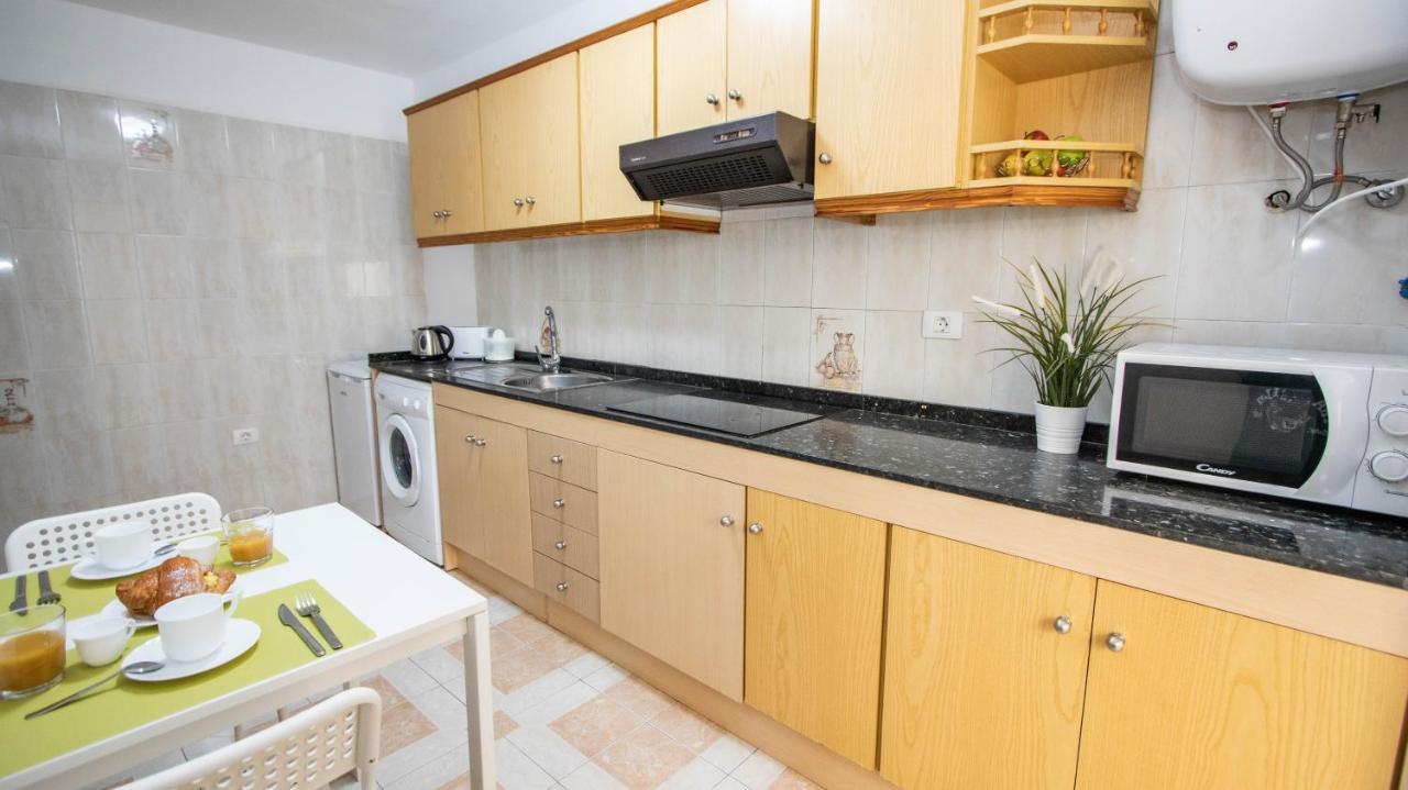 Apartamentos En El Centro De Los Cristianos 阿罗纳 外观 照片