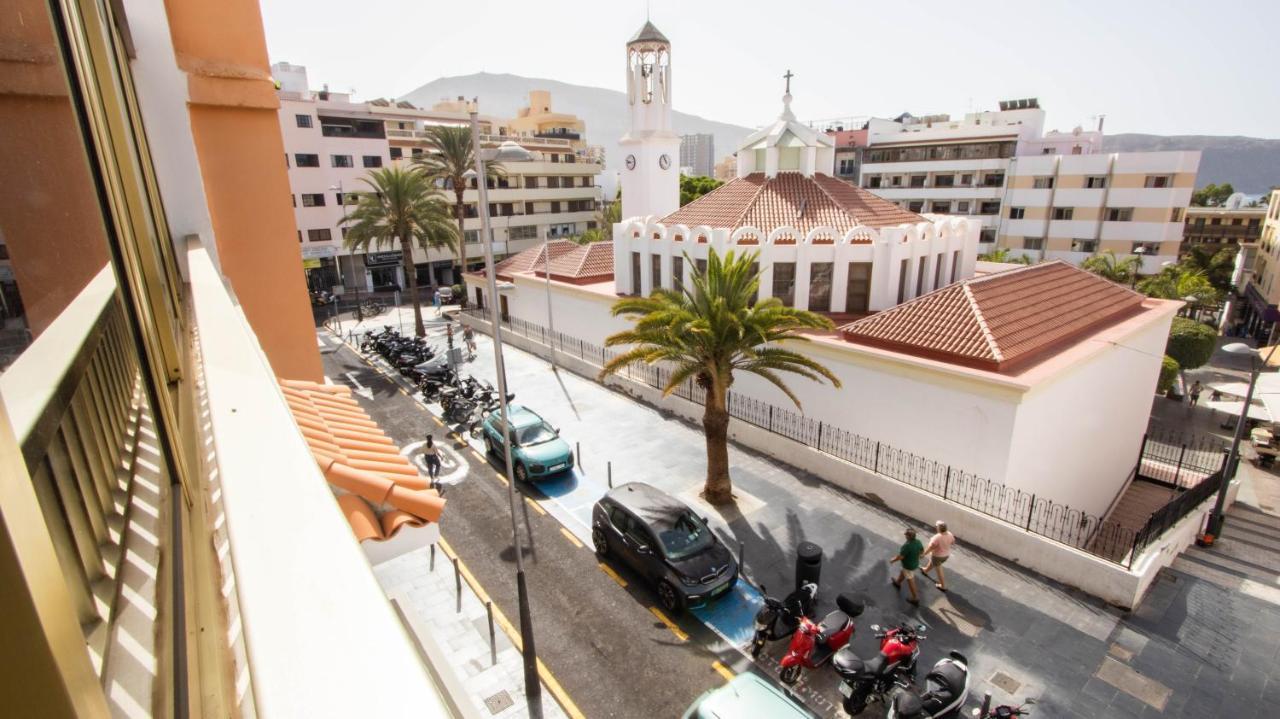 Apartamentos En El Centro De Los Cristianos 阿罗纳 外观 照片